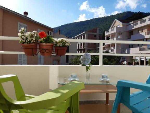 One-Bedroom Mediterranean Flat Near The Sea Petrovac Extérieur photo